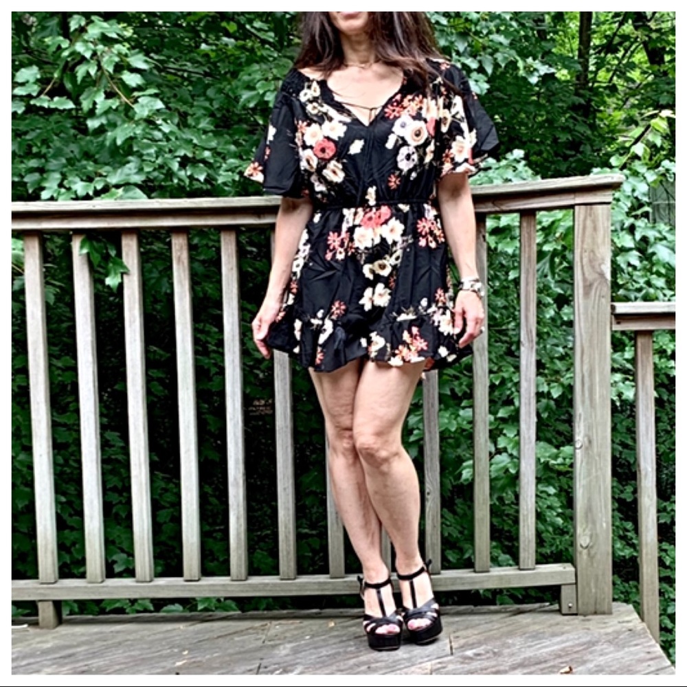 Floral romper - Picture 7 of 7